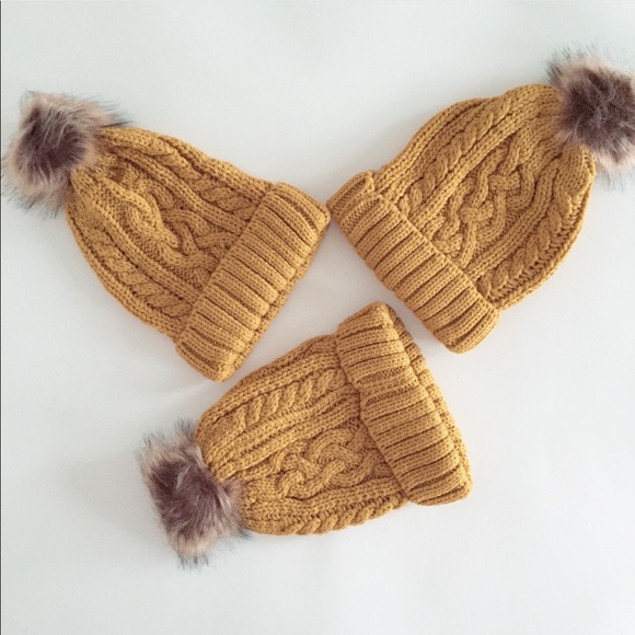 ❗️One Left❗️NWT Mustard Beanie - Picture 2 of 2